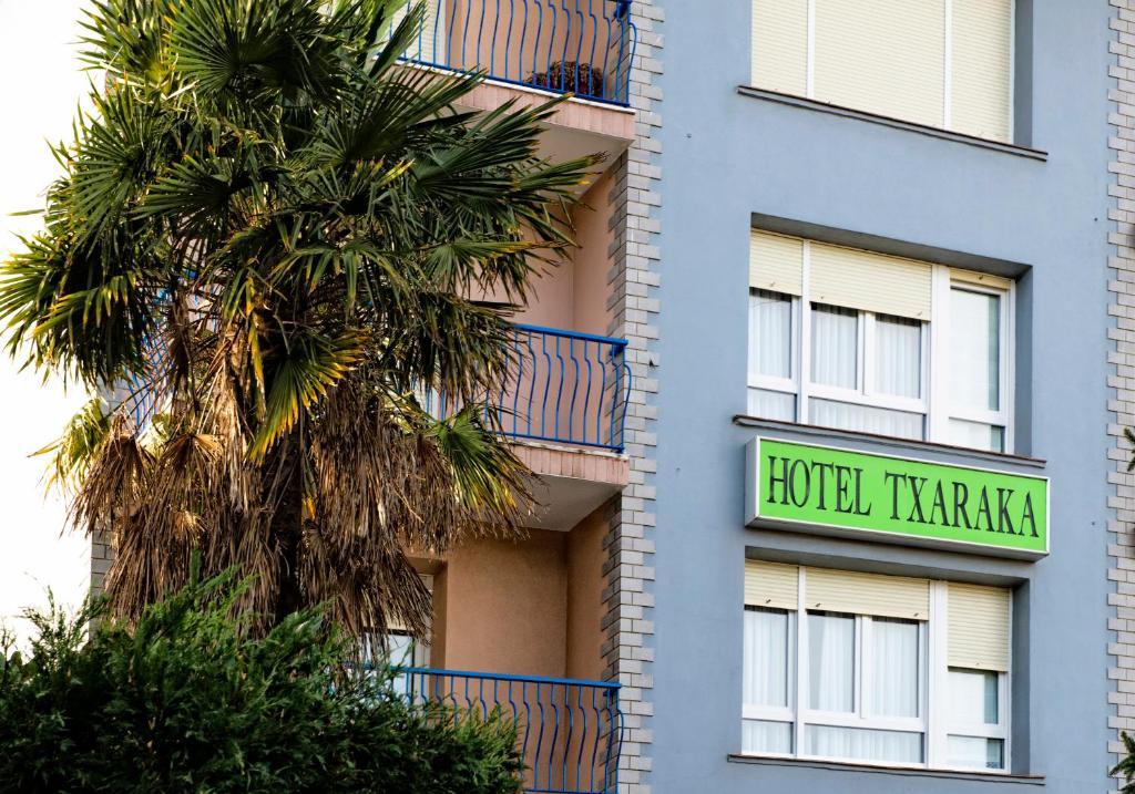 Hotel Txaraka Бермео Экстерьер фото